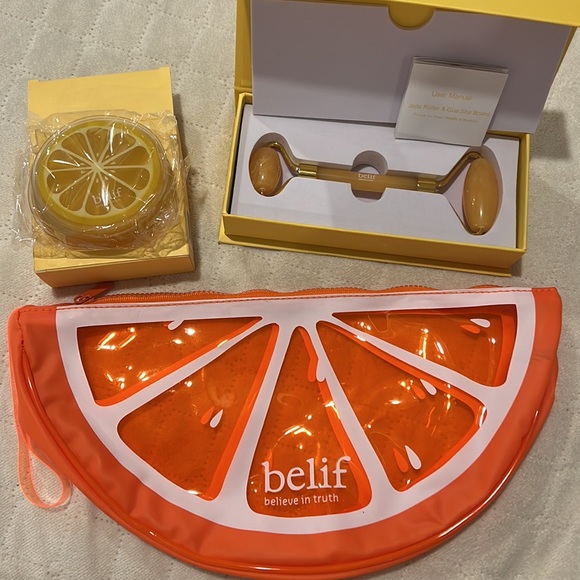 Belief summer kit cooling patch, roller and bag. - Picture 2 of 11